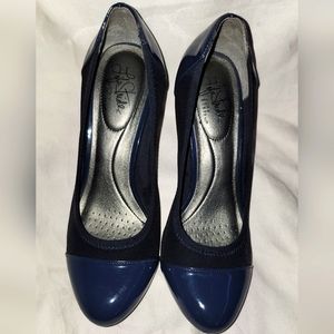 🌷🌷🌷 Women's Navy Blue Life Stride Parigi Heels🌷🌷🌷 Size: 8